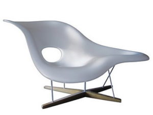 Eames La Chaise